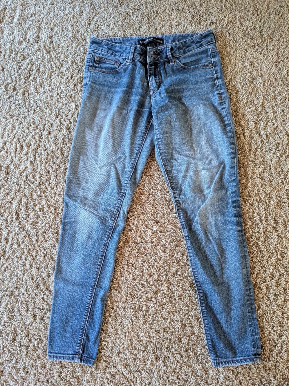Express Women's Skinny Jeans in Faded Blue